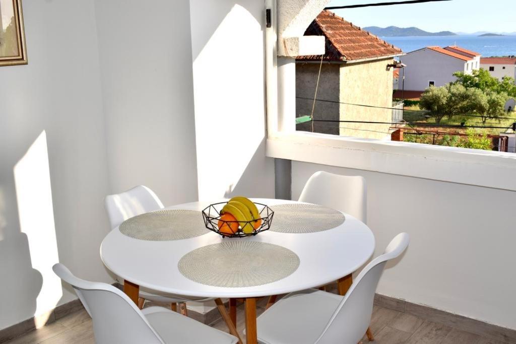 Apartments Petar Maksan Pakostane Luaran gambar